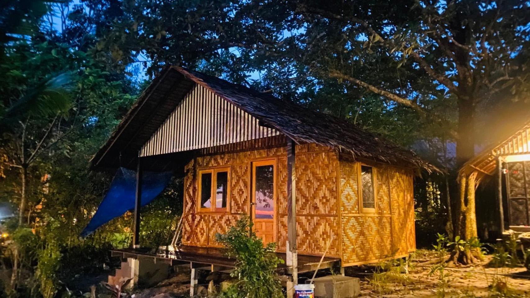 Banana Resort Koh Phayam Exterior photo